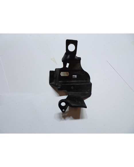 Yamaha Tenere 700, fäste