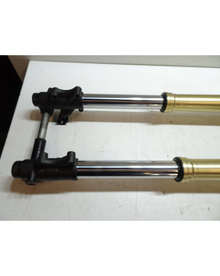 Yamaha Tenere 700, framgaffel