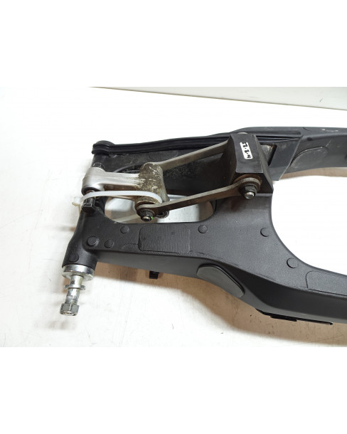 Yamaha Tenere 700, sving 2