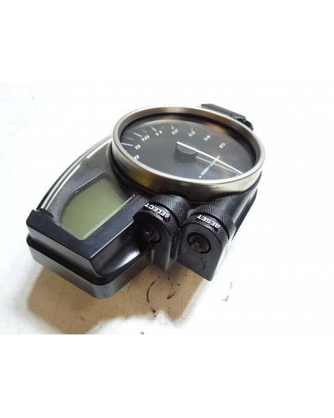 Yamaha R1, hastighetsmätare 2