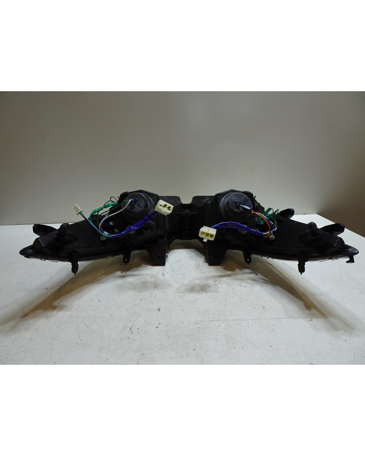 Kawasaki J300 ABS, framlykta