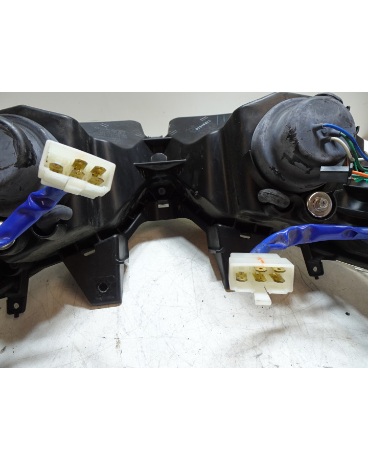 Kawasaki J300 ABS, framlykta