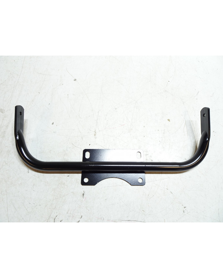 Adly ATV, främre stötfångare