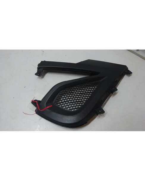 Kymco Super 8, kylargaller höger