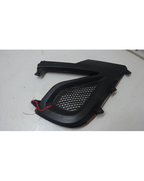 Kymco Super 8, kylargaller höger