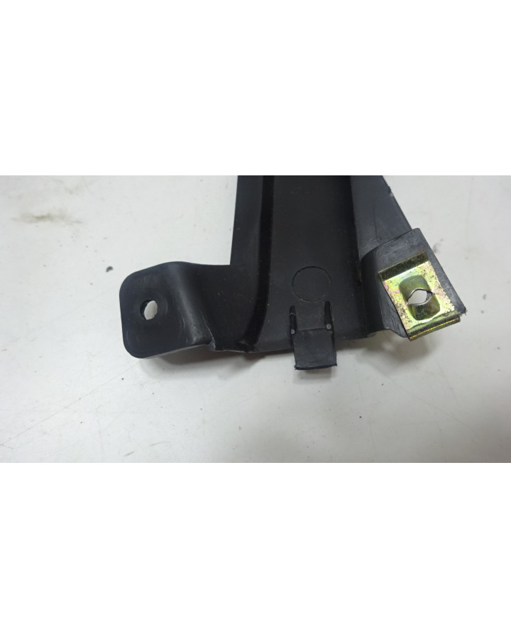 Kymco Super 8, kylargaller höger