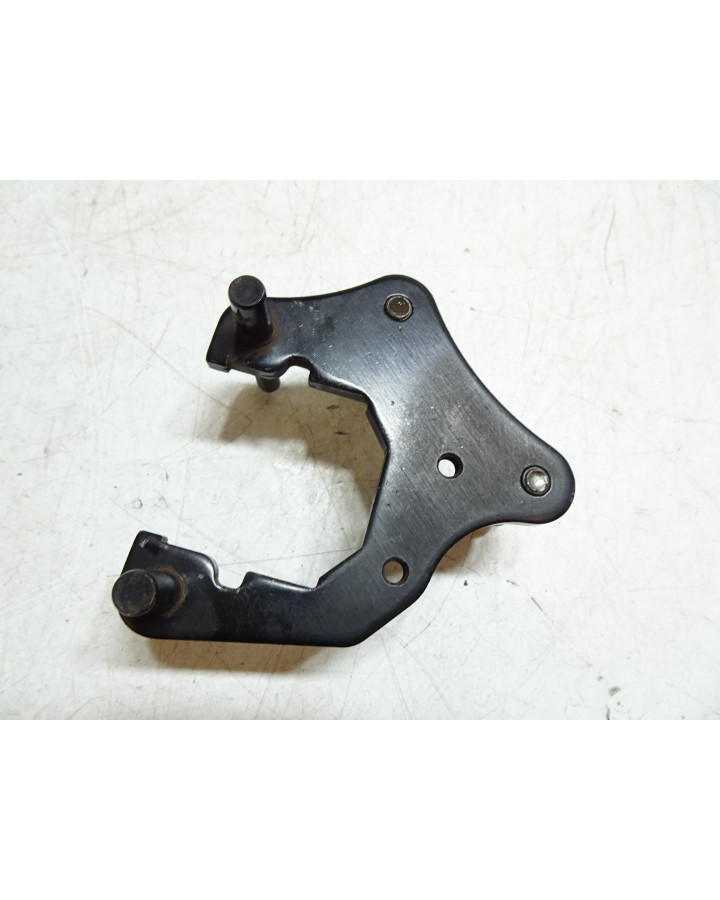 Rieju Drac, bromsokshållare fram