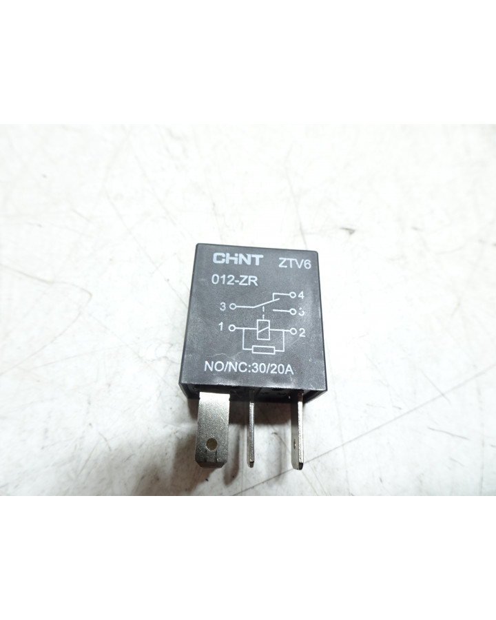 Peugeot Speedfight 4, relä