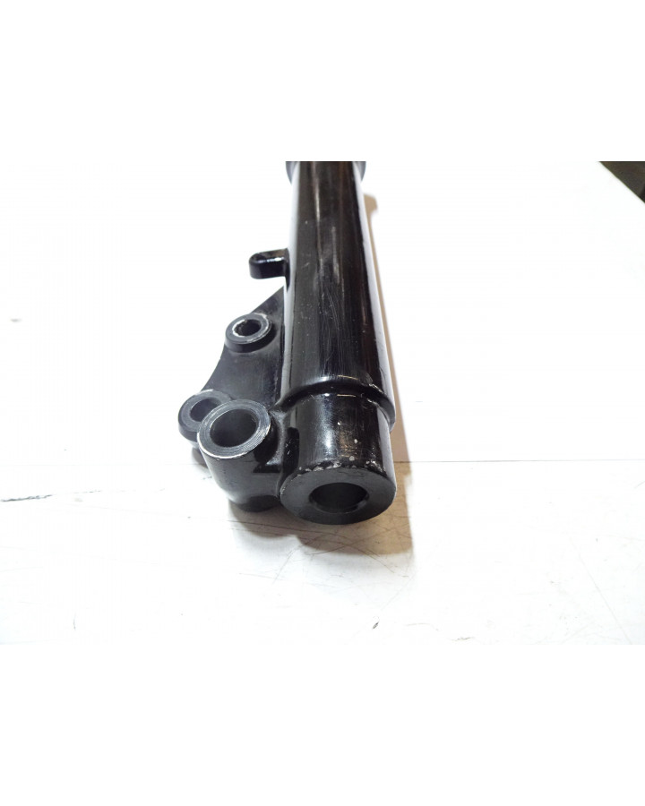 Drax Raw, gaffelben vänster