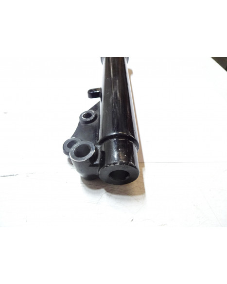 Drax Raw, gaffelben vänster