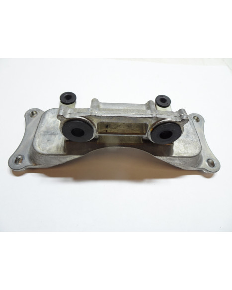 Yamaha Tracer 900, tankfäste