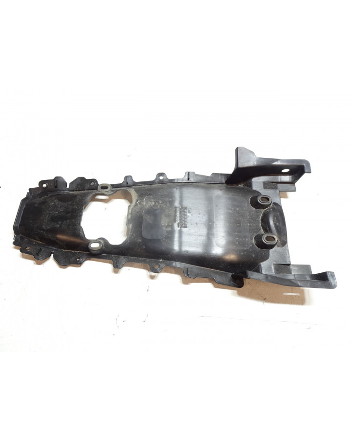 Yamaha Tracer 900, inre stänkskärm