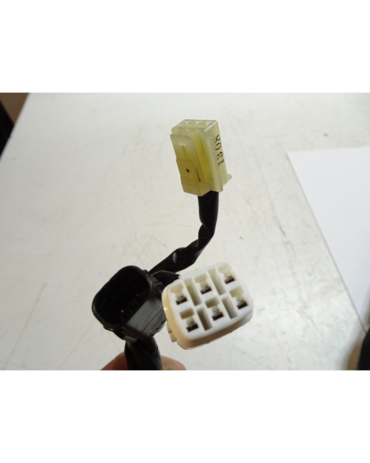 Yamaha Tracer 900, omkopplare med gashandtag höger