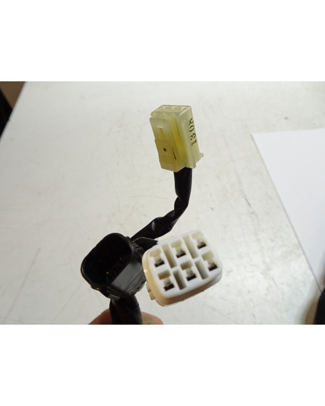 Yamaha Tracer 900, omkopplare med gashandtag höger