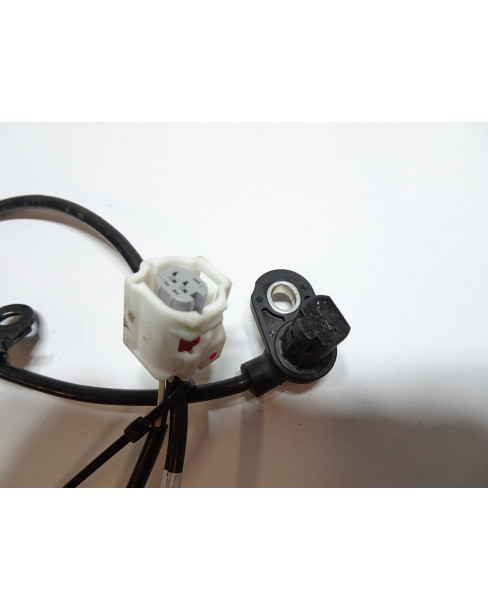 Yamaha Tracer 900, ABS-givare fram 2