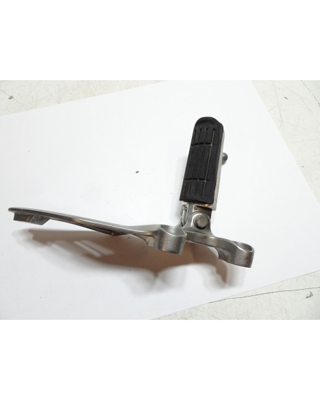 Yamaha Tracer 900, fotpinne vänster komplett