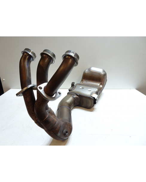 Yamaha Tracer 900, avgassystem 2
