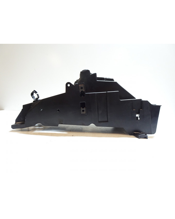 Yamaha Tracer 900, batterilåda