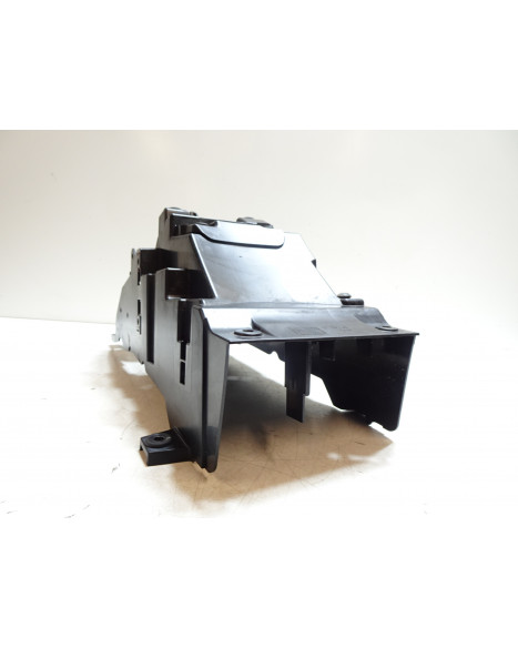 Yamaha Tracer 900, batterilåda