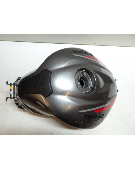 Triumph Street Triple, bränsletank