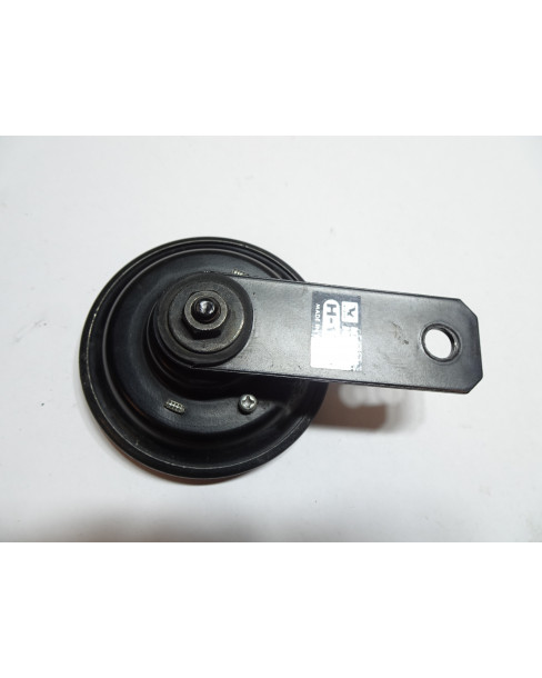 Triumph Street Triple, tuta 2