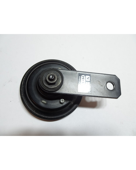 Triumph Street Triple, tuta