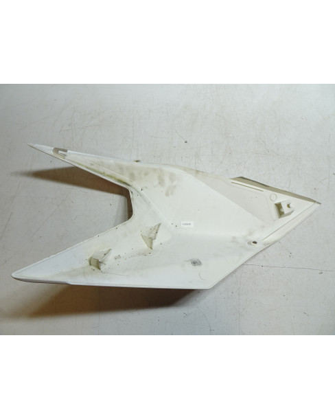 KTM 1290 Super Duke GT, främre sidokåpa höger 2