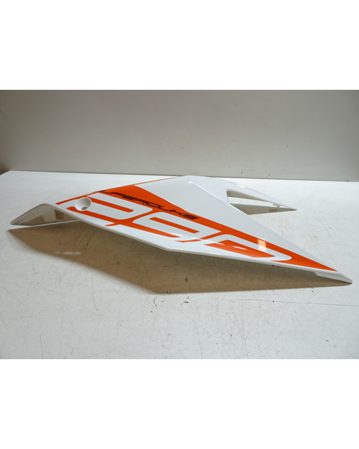 KTM 1290 Super Duke GT, främre sidokåpa höger