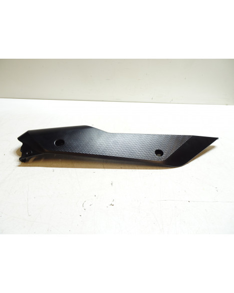 KTM 1290 Super Duke GT, nedre tankkåpa höger