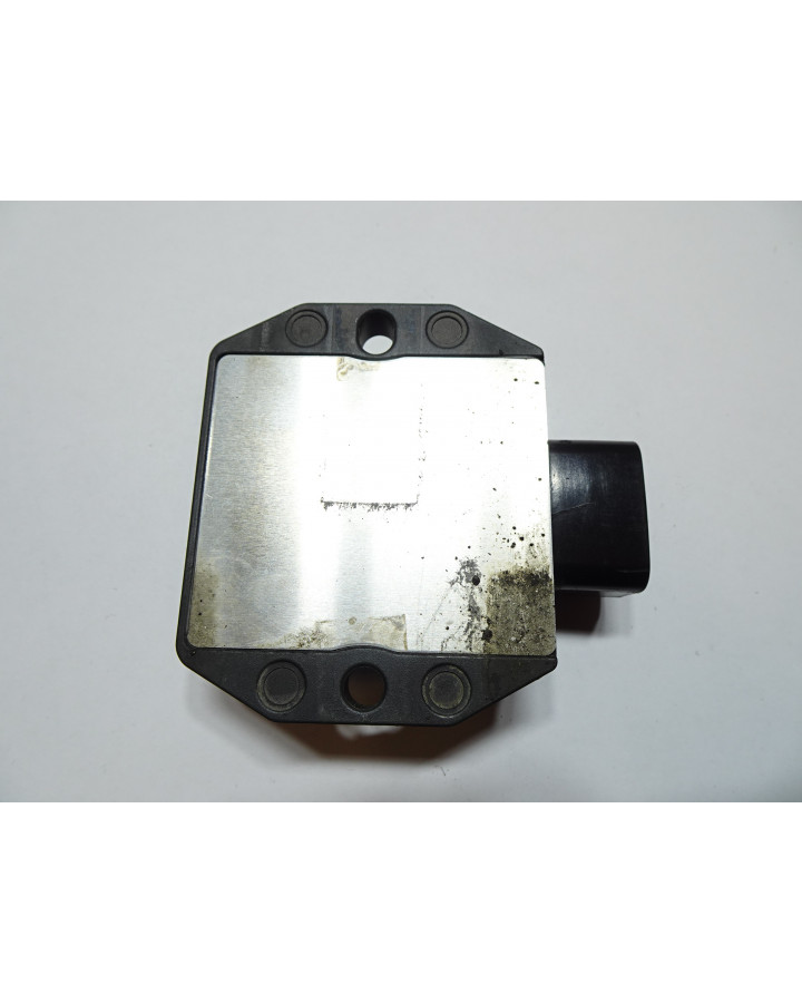 KTM 1290 Super Duke GT, voltregulator