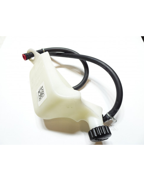 KTM 1290 Super Duke GT, expansionskärl 2