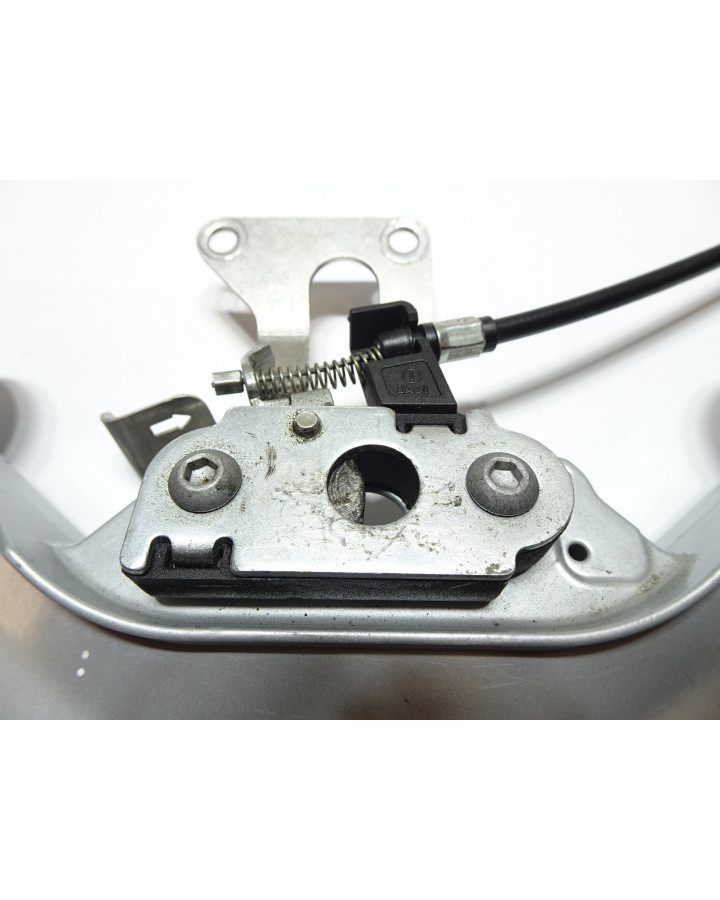 KTM 1290 Super Duke GT, sadelfäste