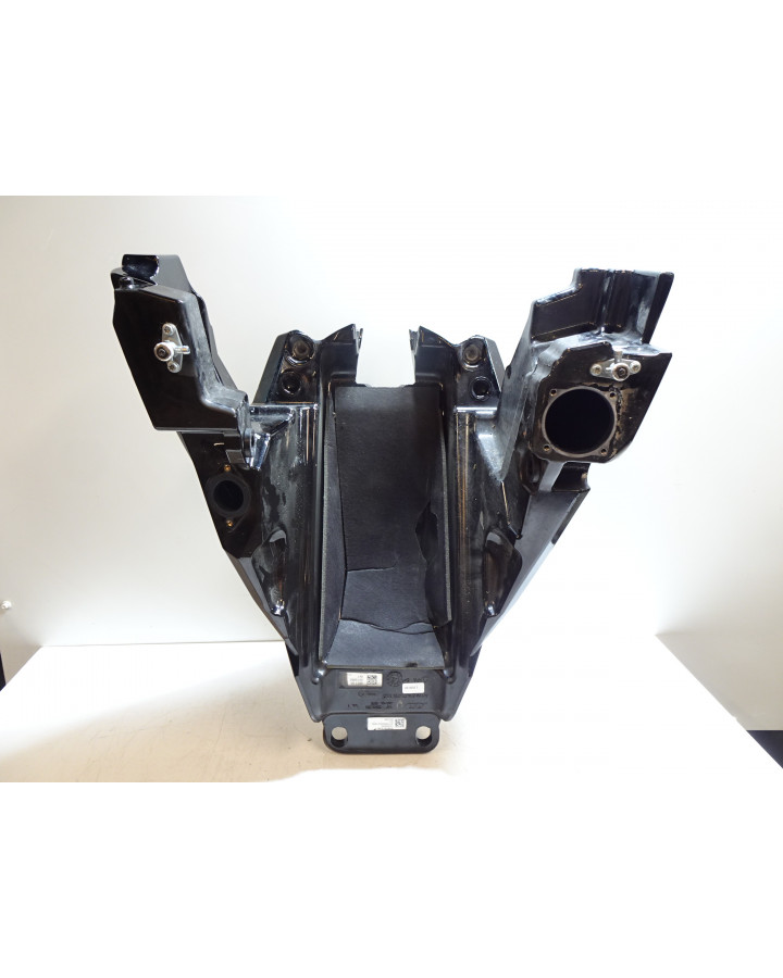 KTM 1290 Super Duke GT, bränsletank