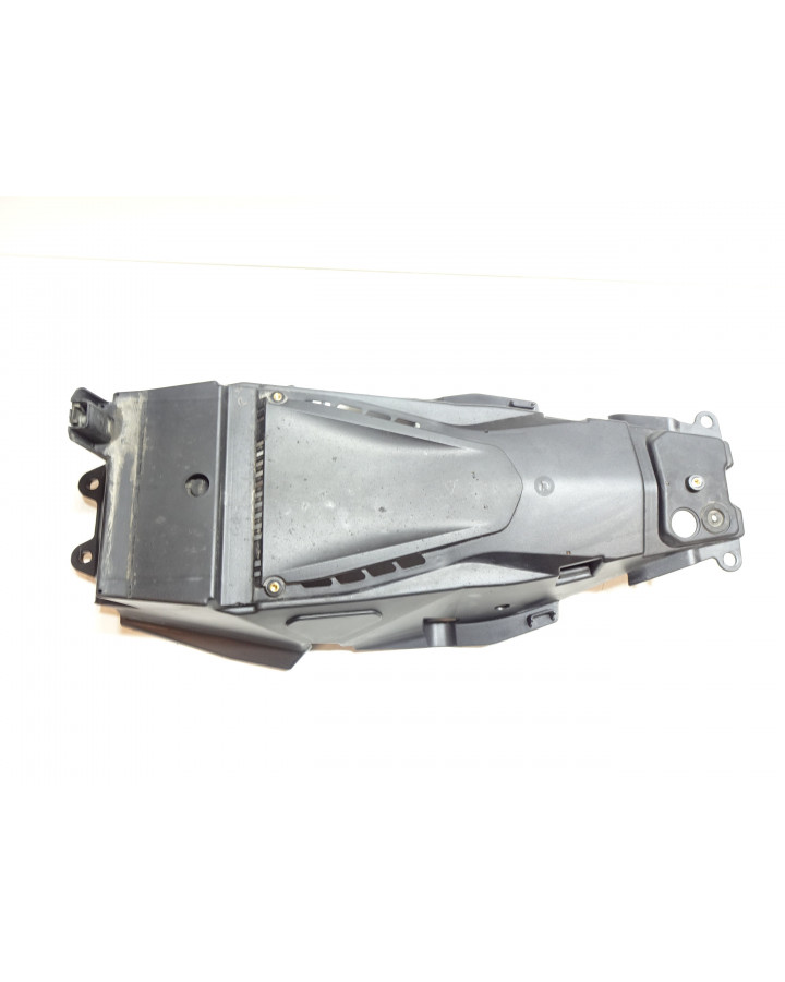 KTM 1290 Super Duke GT, batterilåda