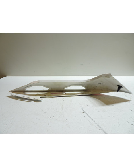 KTM 1290 Super Duke GT, bakre sidokåpa vänster