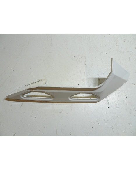 KTM 1290 Super Duke GT, bakre sidokåpa höger