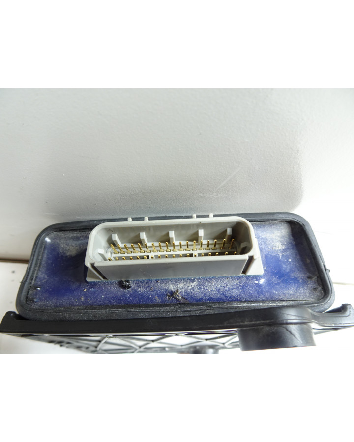 KTM 1290 Super Duke GT, kontrollenhet kurvljus