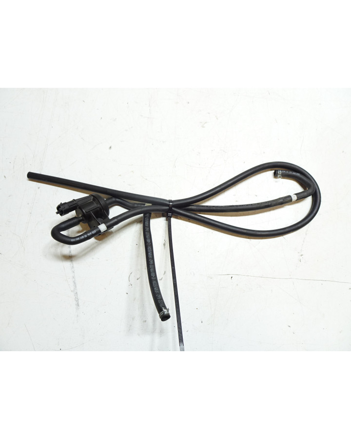 KTM 1290 Super Duke GT, tank ventilation