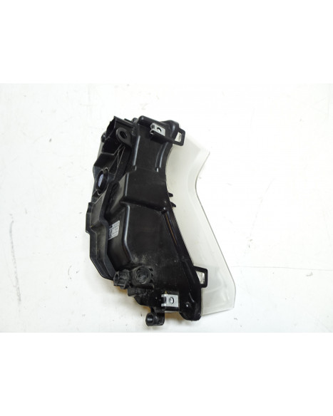 KTM 1290 Super Duke GT, kurvljus vänster