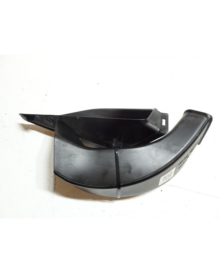 KTM 1290 Super Duke GT, luftintag höger