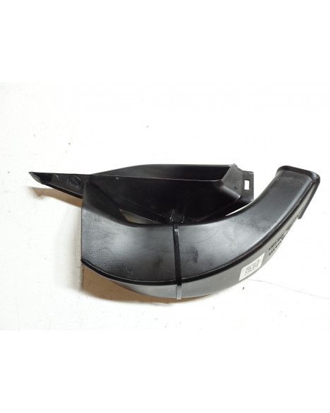 KTM 1290 Super Duke GT, luftintag höger