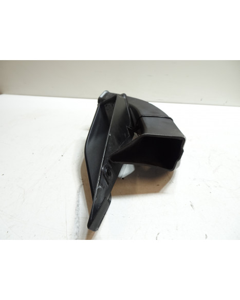 KTM 1290 Super Duke GT, luftintag höger