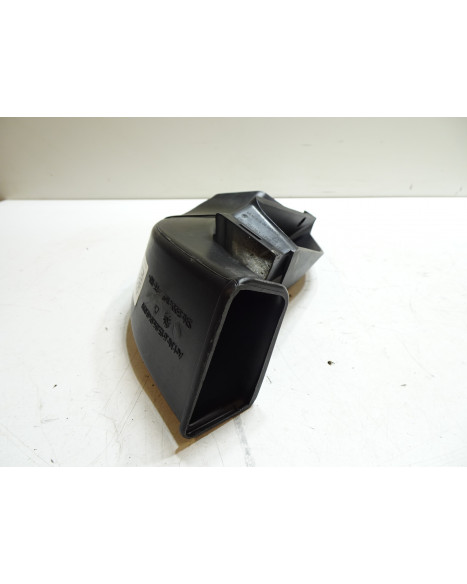 KTM 1290 Super Duke GT, luftintag höger