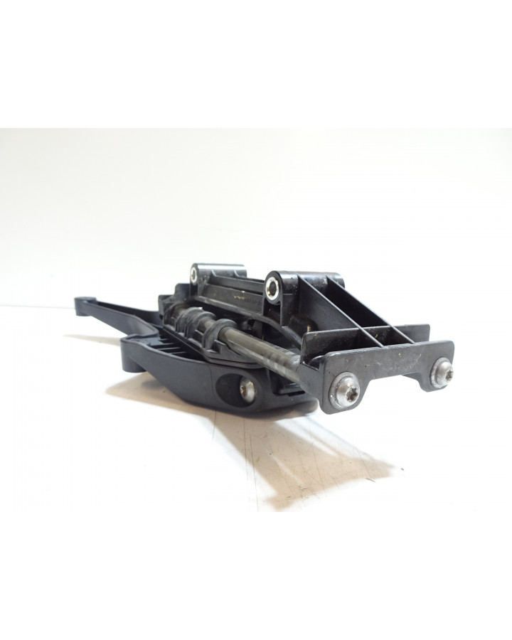 KTM 1290 Super Duke GT, hållare vindruta