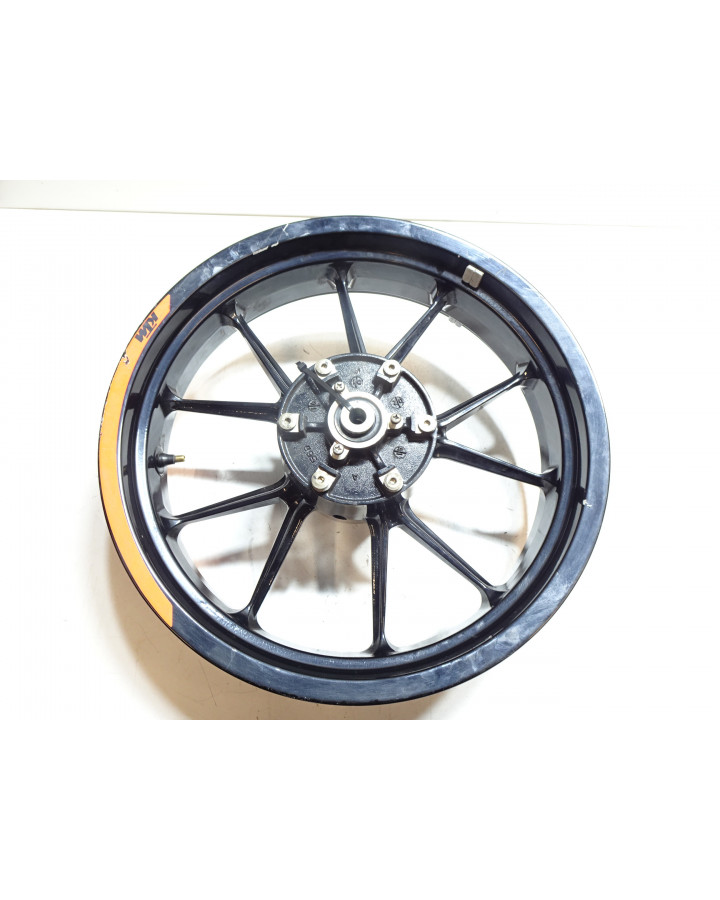 KTM 125 Duke, bakfälg