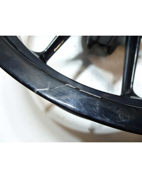 KTM 125 Duke, bakfälg