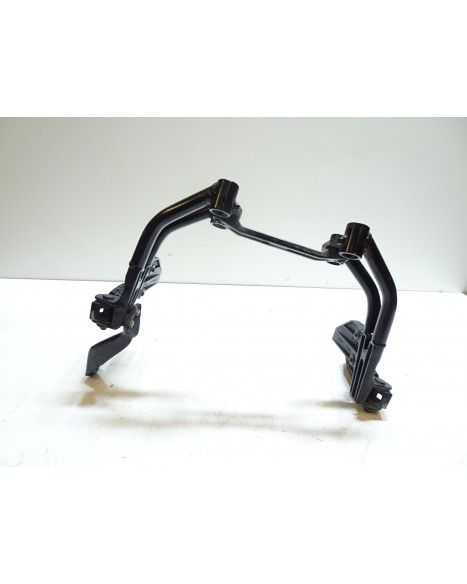 KTM 125 Duke, passagerarfotpinne komplett (par)