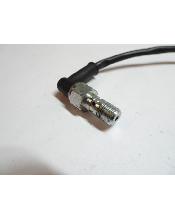 KTM 1290 Super Duke GT, bromsljuskontakt bak