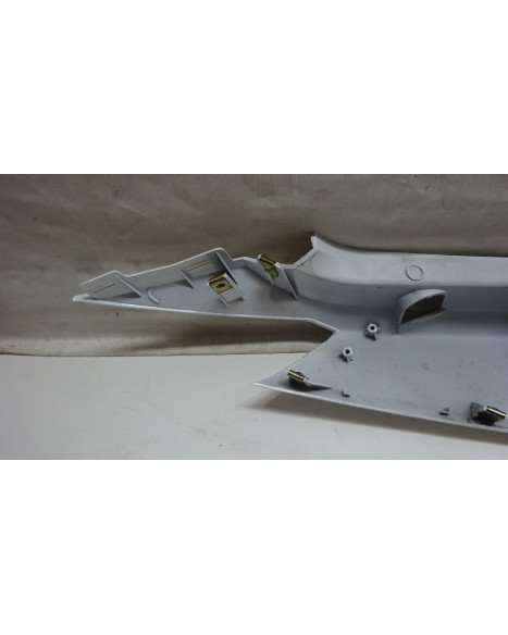 Kymco Super 8, bakre sidokåpa vänster