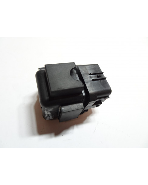 Honda VFR 1200X Crosstourer, startrelä 2